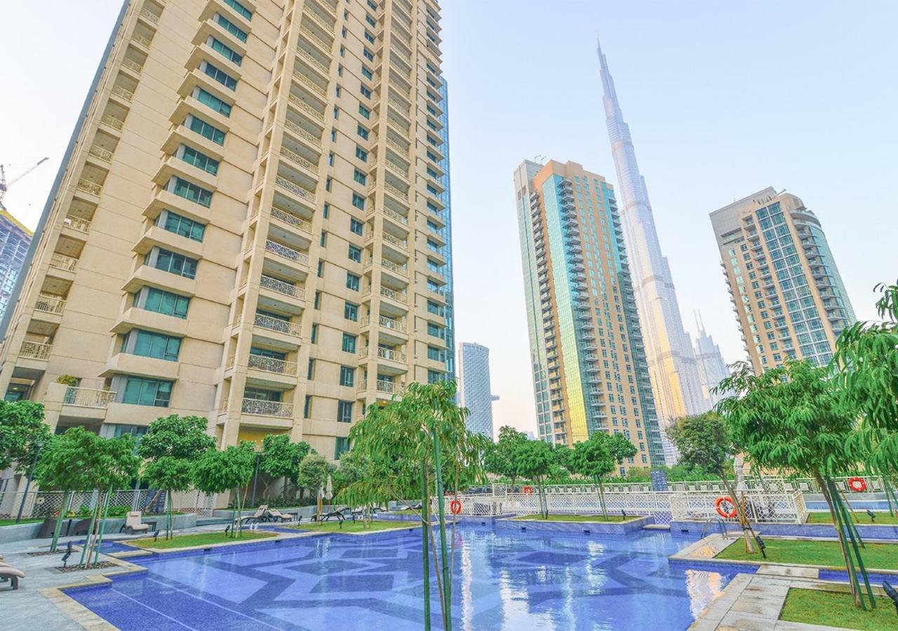 Dreamland {Ease By Emaar}- Burj Khalifa View Apartment Dubai Exterior photo